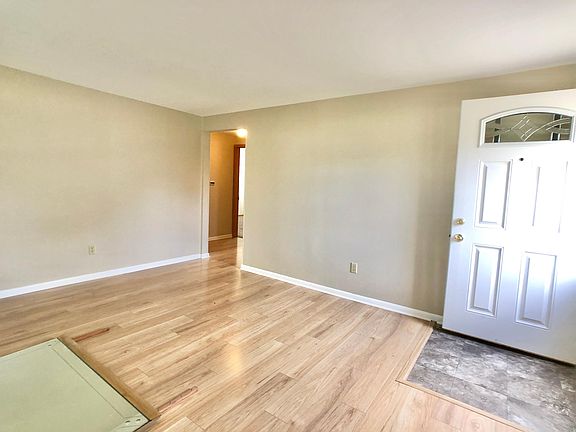 3rd image of 3 Dennison Dr