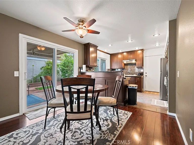 36 Woodswallow Ln — Photo 8