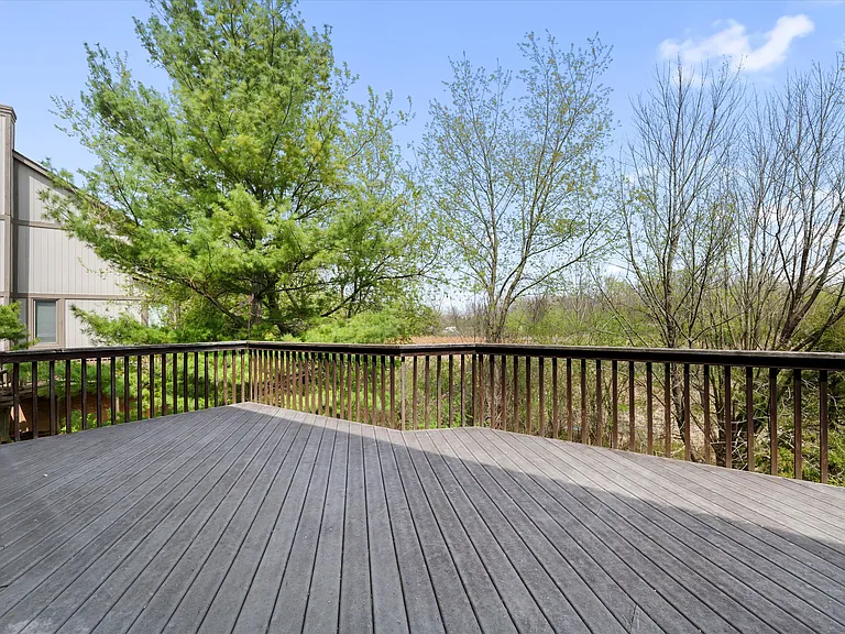 31216 Kingswood Blvd — Photo 49