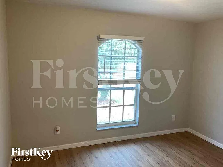 1822 NW Embers Ter — Photo 8