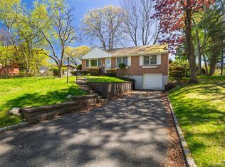 9 Gold Street, Kings Park, NY 11754