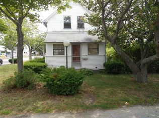 37 Blanding Ave, Barrington, RI 02806