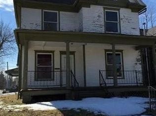 134 E Calvert St, South Bend, IN 46613