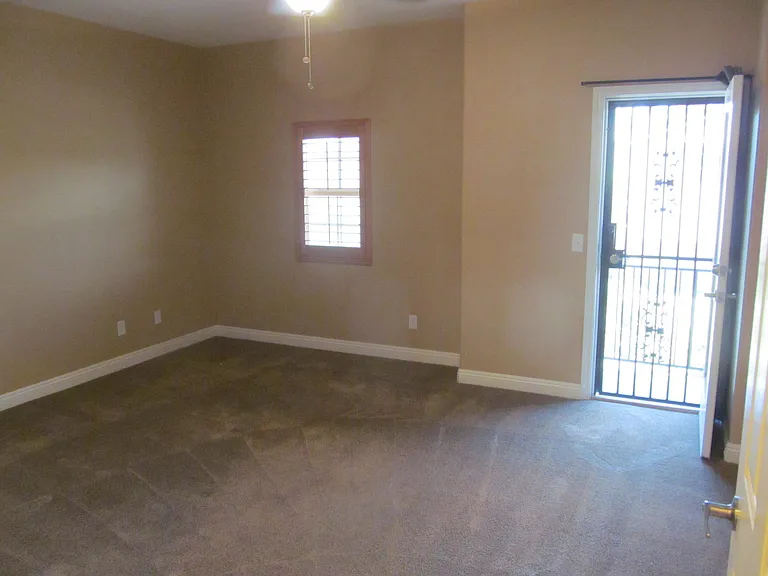 7560 Nicklin St — Photo 24