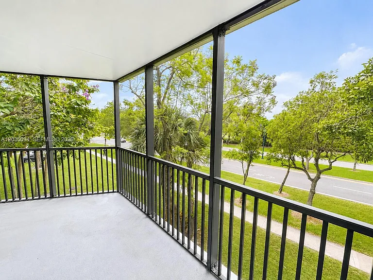 3301 N Country Club Dr #305 — Photo 15