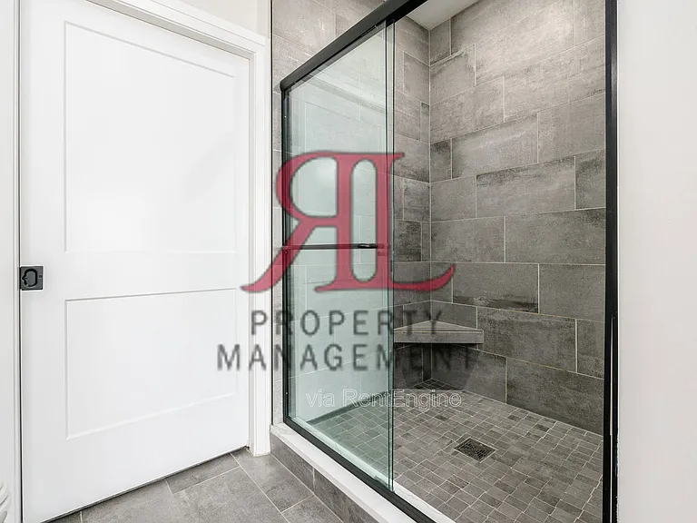 751 N 6th St #103 — Photo 27