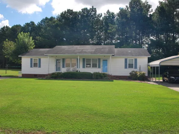 3155 Lakewood Dr, Kinston, NC 28504