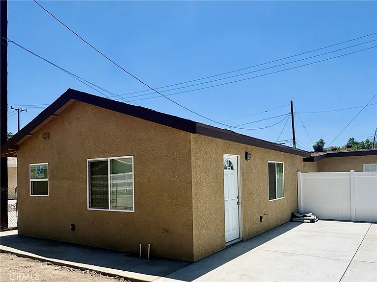 134 E Cluster St #2 — Photo 7