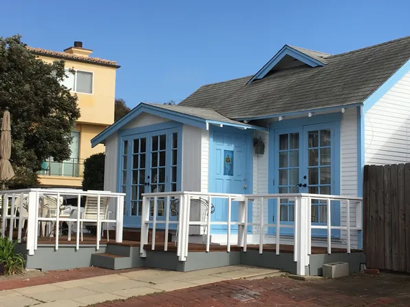 334 10th St, Hermosa Beach, CA 90254