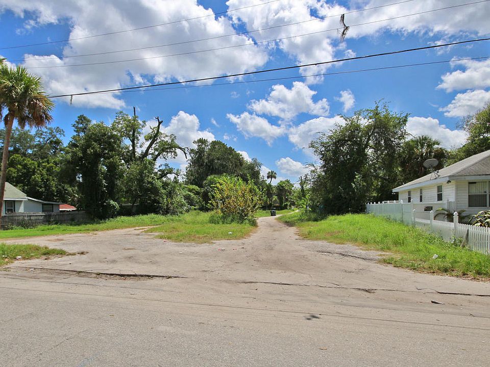 1st image of 557 Baldwin Ln