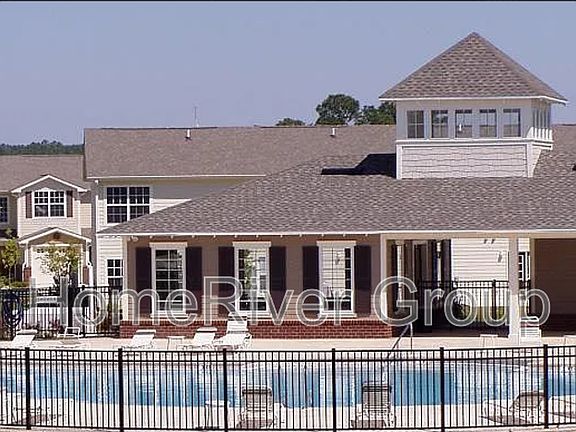 2nd image of 755 Majestic Dr