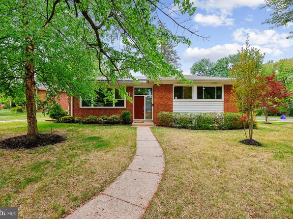1901 Ladd St, Silver Spring, MD 20902