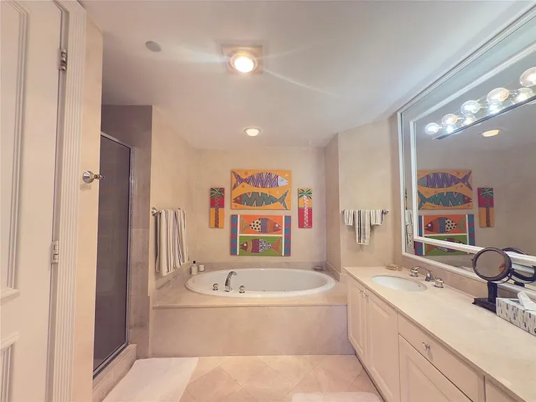 800 Ocean Dr #404 — Photo 12