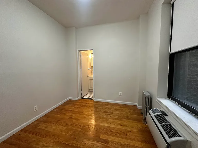 11 E 32nd St #5C — Photo 7