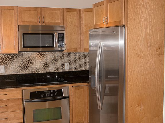 4th image of 4050 Castleman Ave