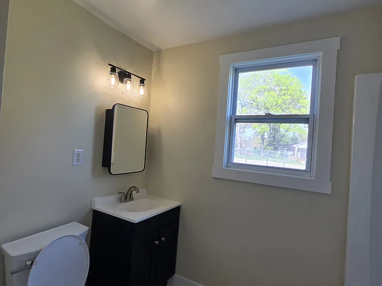 305 Lander St — Photo 10