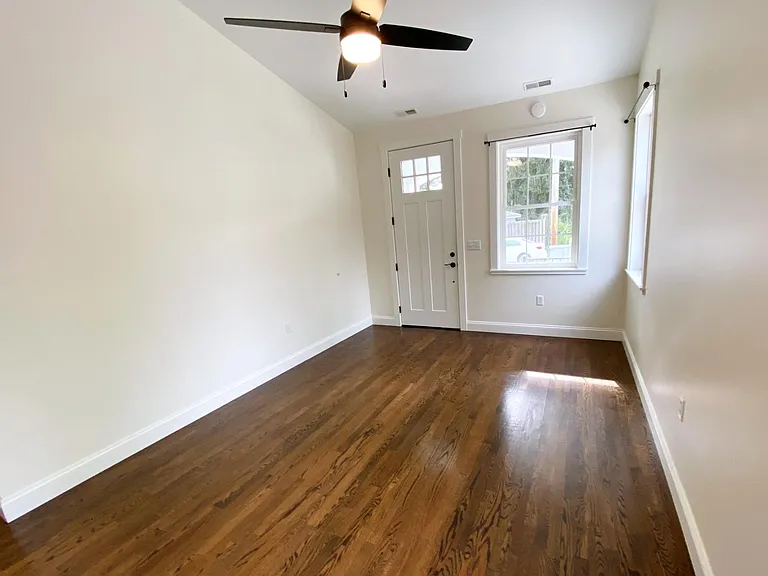 12 S Shannon Ave — Photo 4
