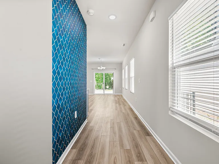 4008 Passenger Pl — Photo 7
