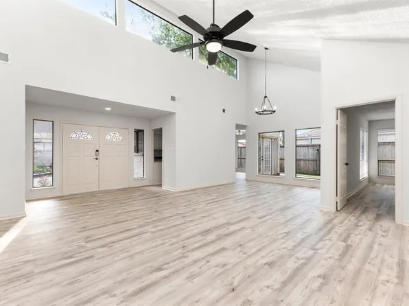 12800 Briar Forest Dr Unit 91, Houston, TX 77077