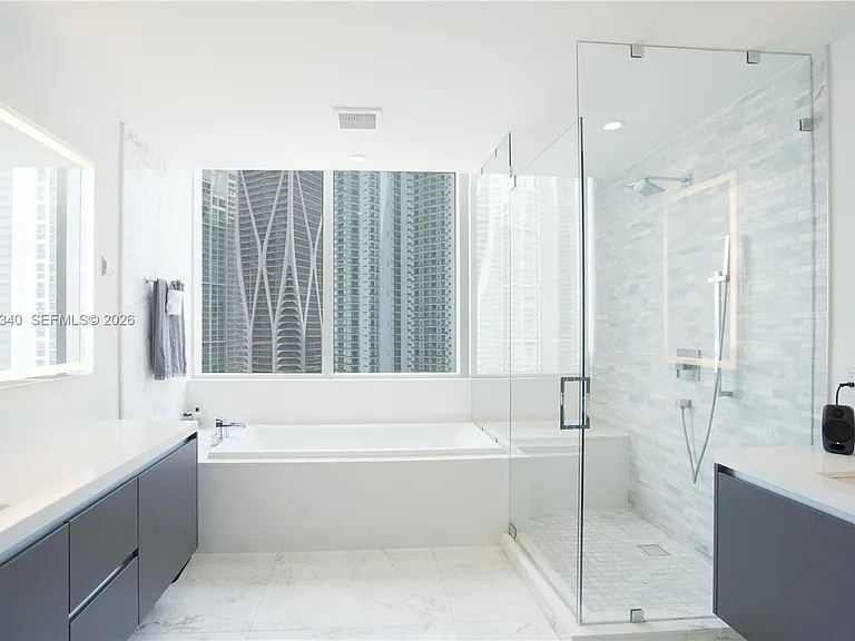 851 NE 1st Ave #2101 — Photo 4