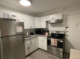 526 Merrick Rd, Rockville Centre, NY 11570