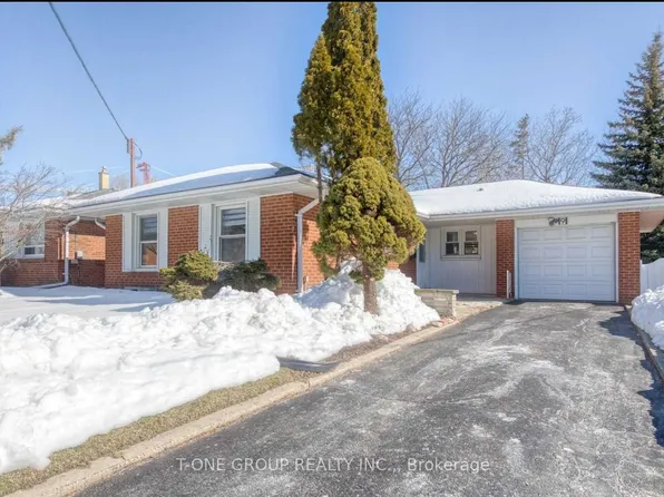 9 Wigmore Dr #Basement, Toronto, ON M4A 2E4