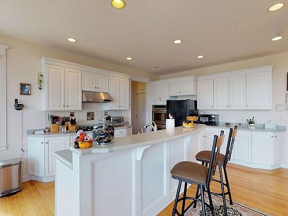 4th image of 5489 Pine Loch Ln