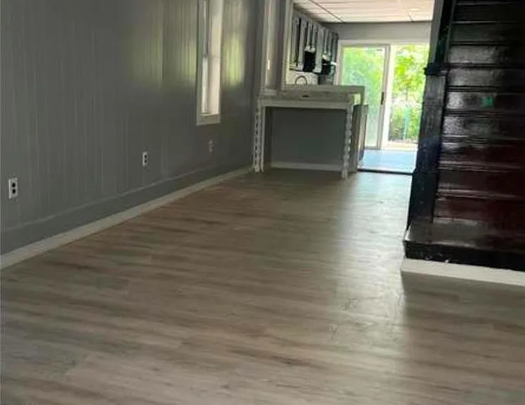 230 W Arlington St — Photo 3