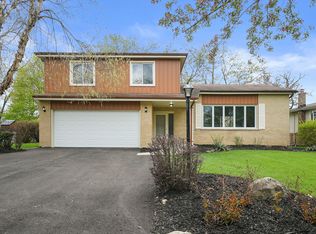 1801 Gigi Ln, Darien, IL