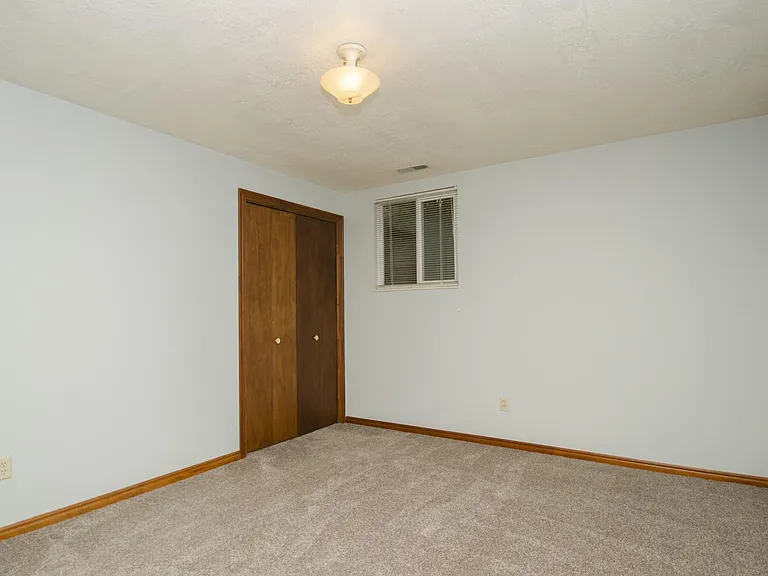 521 E 3300 N #2 — Photo 11