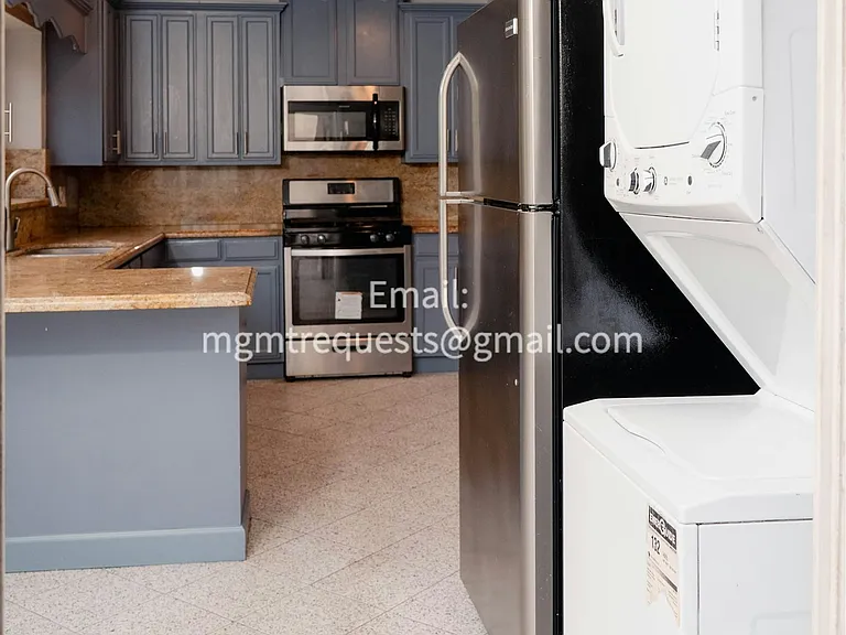 1539 Ricardo St #1 — Photo 10