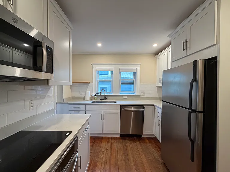 27 Central Rd — Photo 12