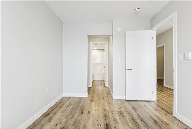 1673 Huron Rd — Photo 64