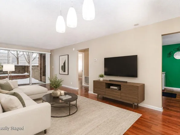 6423 Colony Way APT 1J, Edina, MN 55435