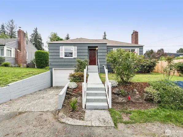 9417 44th Place NE, Seattle, WA 98115