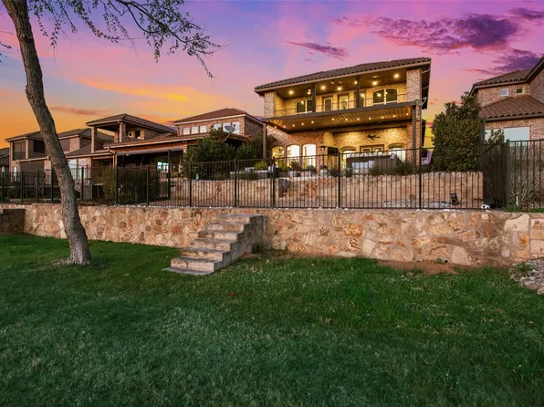 10013 Lakeside Dr, Fort Worth, TX 76179