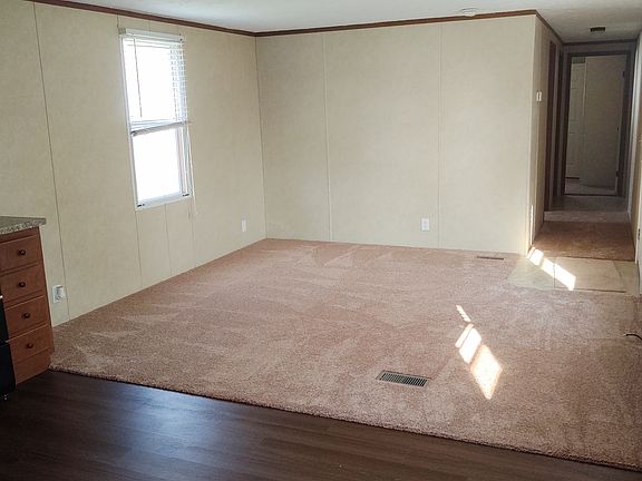 5th image of 709 2nd St NE Trlr 5
