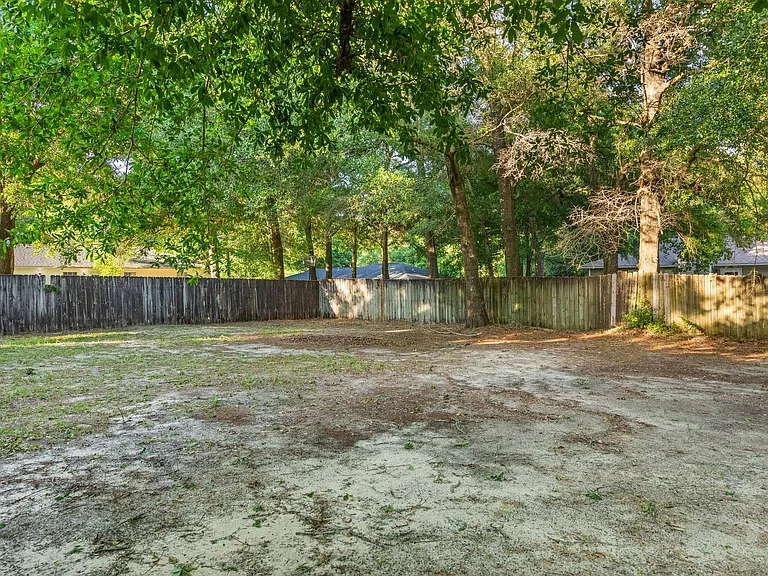 502 Hyde Park Dr — Photo 25