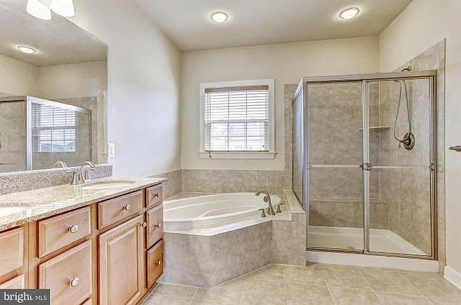 10555 Old Ellicott Cir — Photo 7