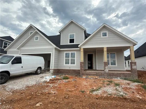 6511 S 60th St, Rogers, AR 72758