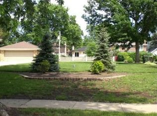 1217 S Washington Ave, Park Ridge, IL 60068