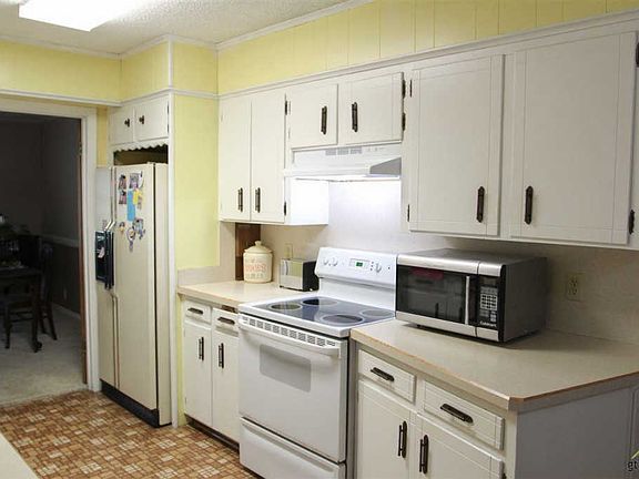 4th image of 106 Susie St