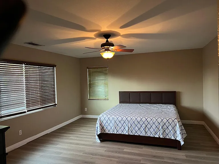303 N Madera Privado — Photo 9