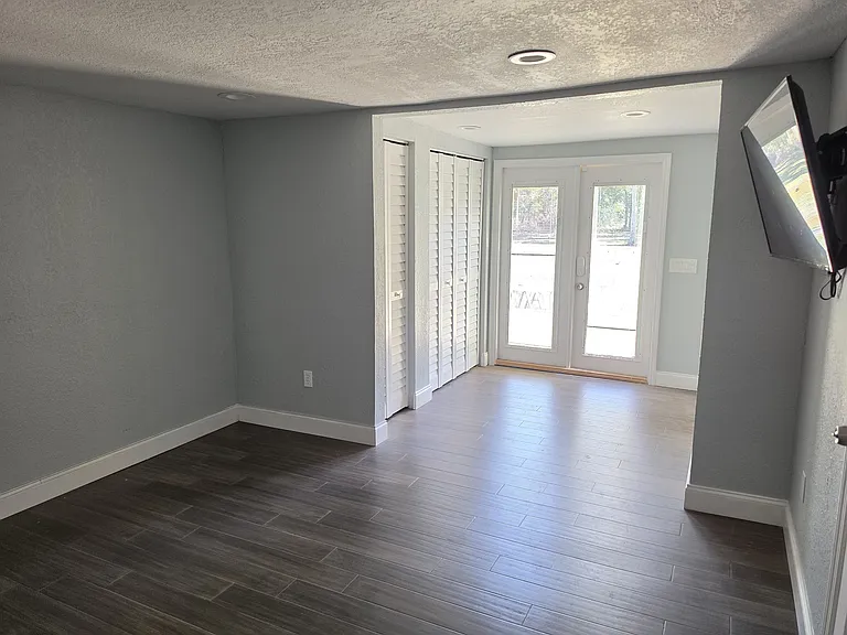 16215 SE Hawthorne Rd — Photo 25