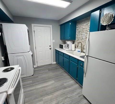 5th image of 153 Travis Dr