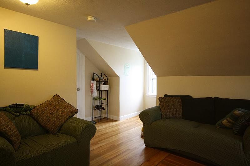 2nd image of 15 Pearl St #3