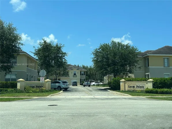 3 Largo Way, Boynton Beach, FL 33426