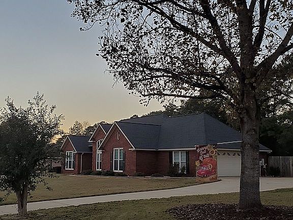 3rd image of 2759 Summerfield Pl