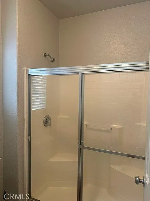 5 bed, 2589 sqft, $2,900 — Photo 4