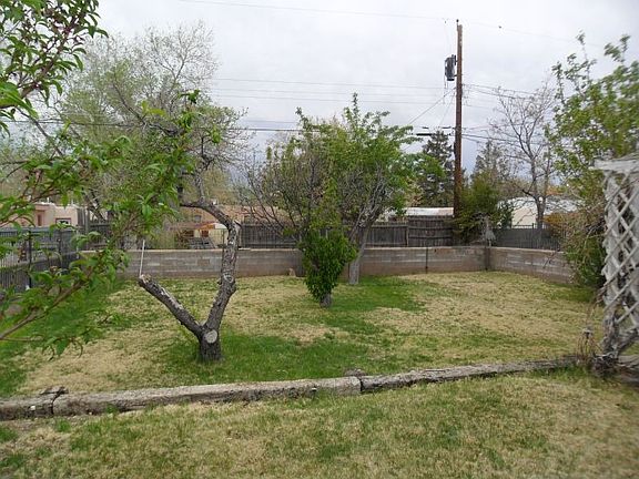 3rd image of 813 Cardenas Dr SE